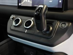 Land Rover Defender 110 D250 SE - Image 25