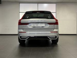 Volvo XC60 B5 AWD Plus Dark - Image 8