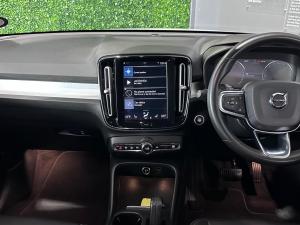 Volvo XC40 D4 AWD Momentum - Image 10