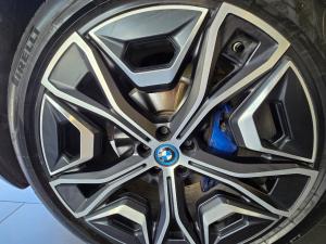 BMW iX xDrive50 - Image 19