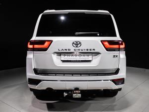 Toyota Land Cruiser 300 3.3D ZX - Image 4