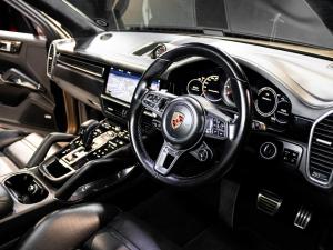 Porsche Cayenne turbo - Image 10