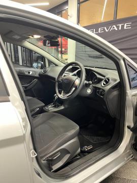 Image Ford Fiesta 5-door 1.0T Trend auto