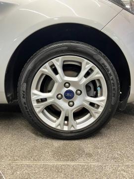 Image Ford Fiesta 5-door 1.0T Trend auto