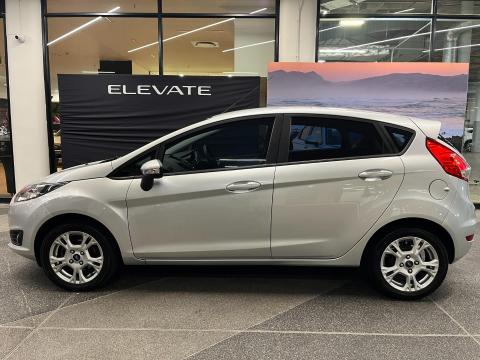 Image Ford Fiesta 5-door 1.0T Trend auto