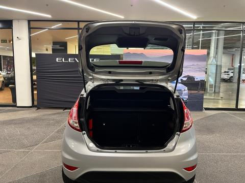 Image Ford Fiesta 5-door 1.0T Trend auto