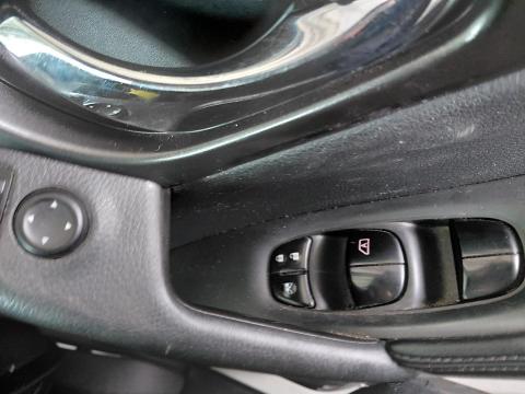 Image Nissan X-Trail 2.5 4x4 SE