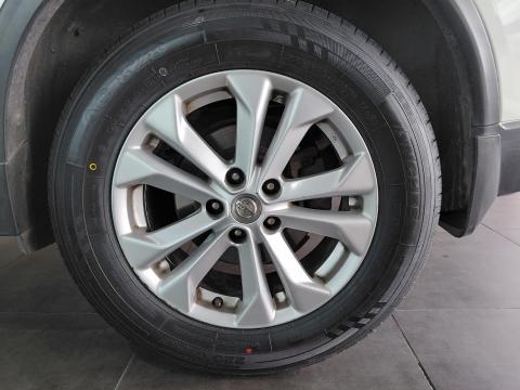 Image Nissan X-Trail 2.5 4x4 SE