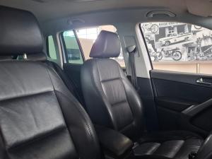 Volkswagen Tiguan 2.0TDI Sport&Style 4Motion - Image 29