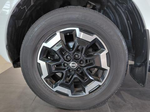 Image Nissan Navara 2.5DDTi double cab LE Plus