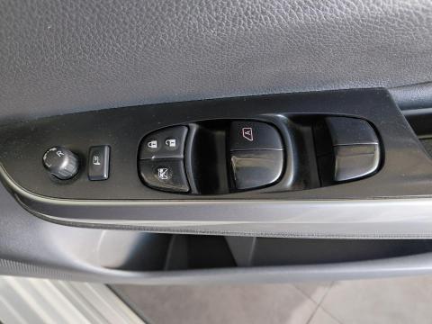 Image Nissan Navara 2.5DDTi double cab LE Plus