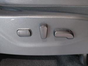 Nissan Navara 2.5DDTi double cab LE Plus - Image 22