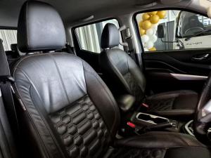 Nissan Navara 2.5DDTi double cab LE Plus - Image 7