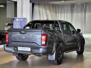 Nissan Navara 2.5DDTi double cab LE Plus - Image 8
