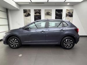 Volkswagen Polo hatch 1.0TSI - Image 12