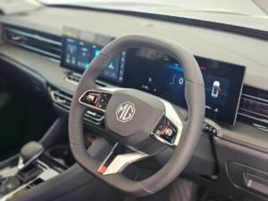 MG HS 1.5T Luxury - Image 17