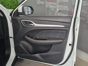 MG ZS 1.5 Luxury - Image 17