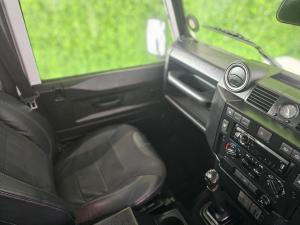 Land Rover Defender 110 TD station wagon S - Image 10