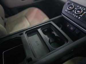 Land Rover Defender 110 D240 X-Dynamic SE - Image 22