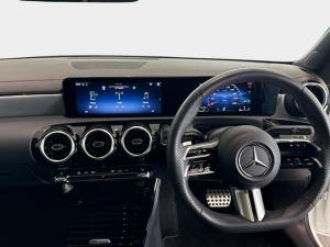 Mercedes-Benz CLA CLA200 Progressive - Image 10