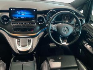 Mercedes-Benz V-Class V300d Exclusive - Image 11