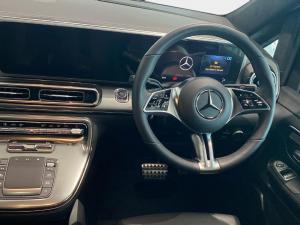 Mercedes-Benz V-Class V300d Exclusive - Image 11