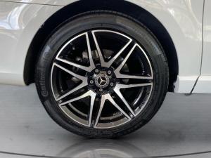 Mercedes-Benz V-Class V300d Exclusive - Image 9