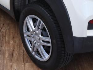 Mahindra KUV100 Nxt 1.2 G80 K4+ - Image 17