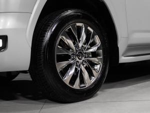 Toyota Land Cruiser 300 3.3D ZX - Image 8