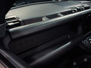 Land Rover Defender 110 V8 - Image 14
