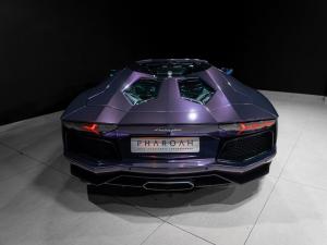 Lamborghini Aventador LP700-4 - Image 10