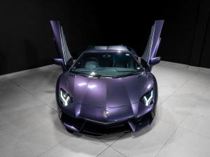 Lamborghini Aventador LP700-4 - Image 11