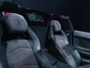 Lamborghini Aventador LP700-4 - Image 19