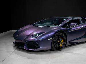Lamborghini Aventador LP700-4 - Image 20