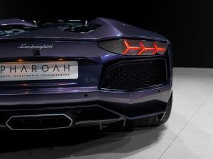 Lamborghini Aventador LP700-4 - Image 23