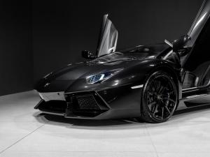 Lamborghini Aventador LP700-4 - Image 4