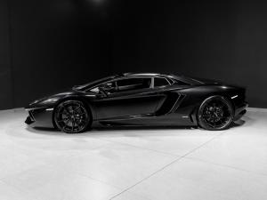 Lamborghini Aventador LP700-4 - Image 7