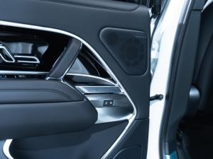 Land Rover Range Rover D350 HSE - Image 11
