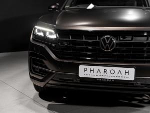 Volkswagen Touareg V6 TDI Executive R-Line - Image 21