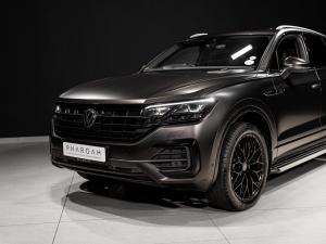 Volkswagen Touareg V6 TDI Executive R-Line - Image 8