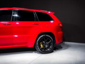 Jeep Grand Cherokee Trackhawk - Image 17