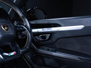 Lamborghini Urus Urus - Image 10