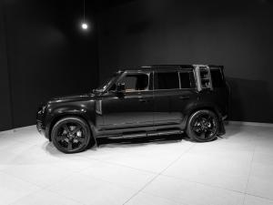 Land Rover Defender 110 D350 X-Dynamic HSE - Image 8