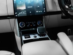 Land Rover Range Rover D350 Autobiography L - Image 7