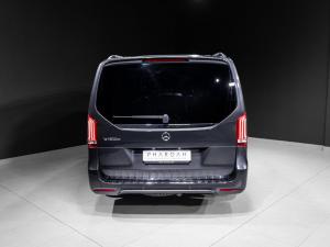 Mercedes-Benz V-Class V300d Avantgarde - Image 30