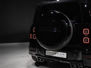 Land Rover Defender 110 P425 X-Dynamic HSE - Image 28