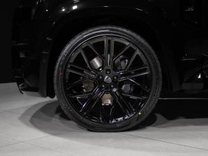 Land Rover Defender 110 P425 X-Dynamic HSE - Image 8