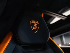 Lamborghini Urus S - Image 12
