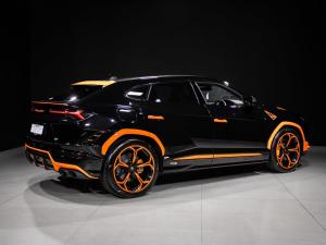 Lamborghini Urus S - Image 26