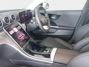 Mercedes-Benz C-Class C220d Avantgarde - Image 14